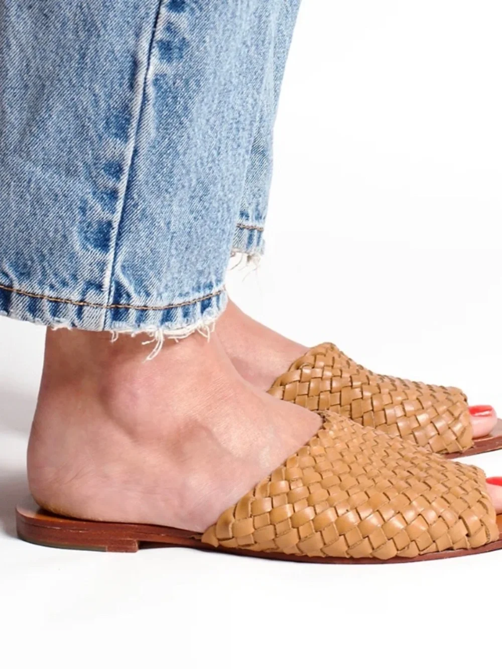 EITHER/OR THE WOVEN SLIDE LEATHER SANDALS SZ  36/6 Miel